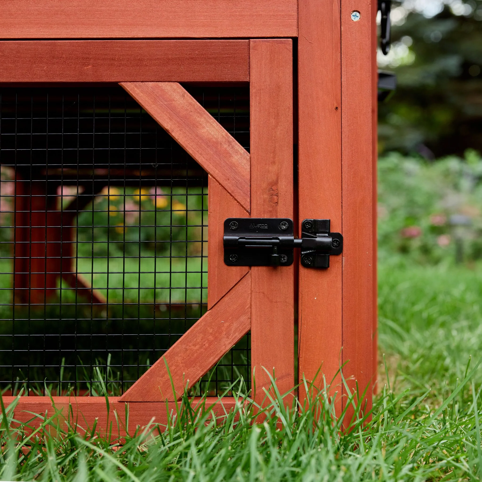 BUNDLE: Orpington Lodge Chicken Coop + Run Extension + Run Roof - Image 12